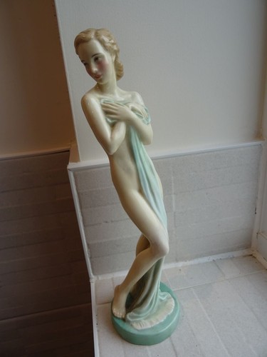 Rare royal doulton figurine - royal,