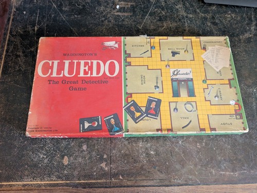 Cluedo board game waddingtons - cluedo,