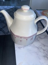 004 Vintage Royal Doulton