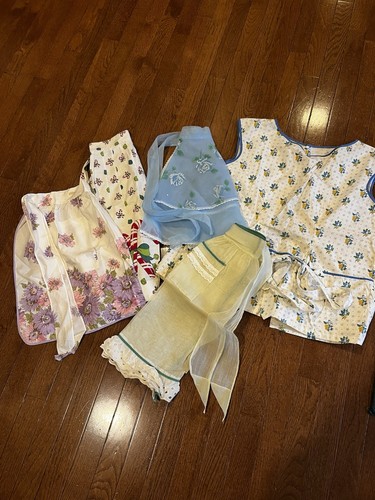 Lot vintage aprons from - 6,