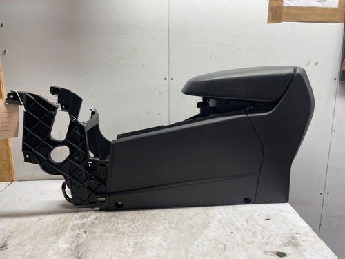 Ford kuga arm rest - kuga,