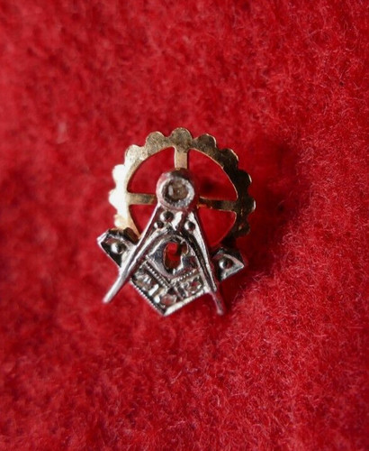 Antique masonic lapel pin - lapel,