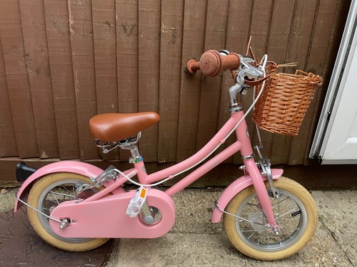 Bobbin girls 12in - bobbin,