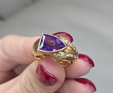 18ct Gold Gemstone Ring