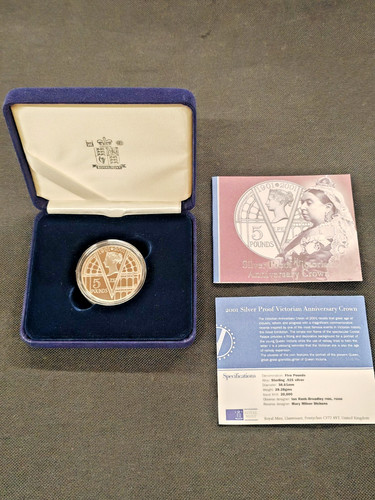 2001 royal mint 5 - uk,