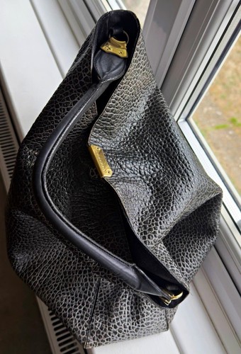 Burberry medium black leather - burberry,