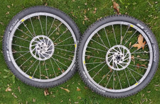 Mavic CrossMax SX 26" Tubeless Wheel Set White/Black 2013