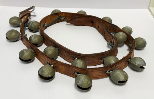 Antique metal sleigh bells - 18,