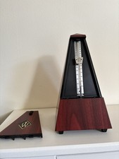 Wittner Mahogany Wood Effect