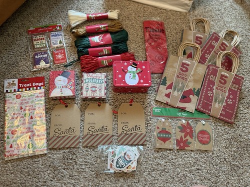 Christmas gift wrap lot - gift,