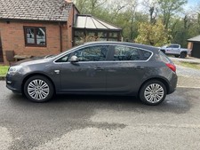 Astra 1.6 excite full dealer