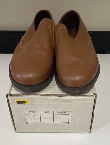 Vtg crown sandhurst leather - crown,