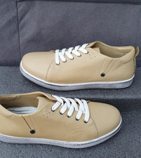 Adesso Claire Latte Leather