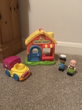 ELC Happyland Cupcake Bakery with Delivery Van, Baker and Shopkeeper
