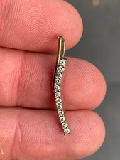 9ct Gold Diamond Pendant, 9K 375