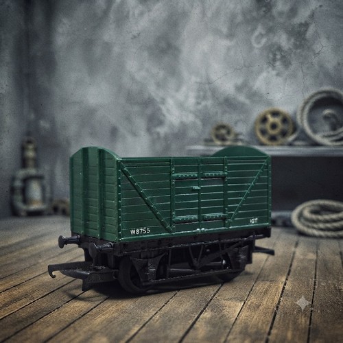 Tri ang railways guage - 00,