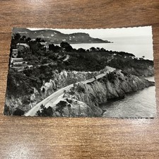 SMALL POSTCARD WHITE BLACK