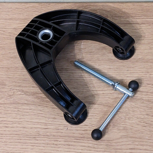 Thrustmaster wheel fixation