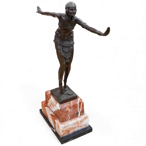 Excellent large art deco - excellent,