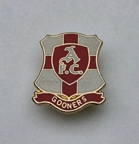 Arsenal vintage pin badge - vintage,