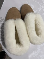 Rj’s Fuzzies New Suede 8 Sheepskin Moccasin Slippers Women Wool