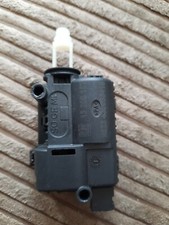 VAUXHALL CORSA D 2006-2014/VAUXHALL ASTRA H 2004-2009  FUEL FLAP LOCKING MOTOR..