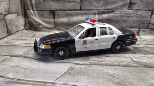 Ford crown victoria - crown, police