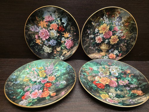 Royal doulton display plate - royal,