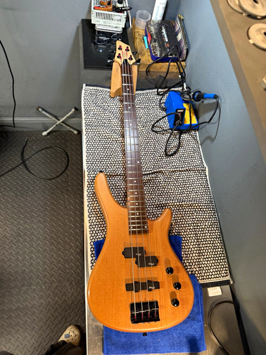 Stagg bass guitar beginner - guitar, (beginner