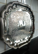 Gorham excellent large 29 centimetre diameter ornate Gorham silver plated tray.