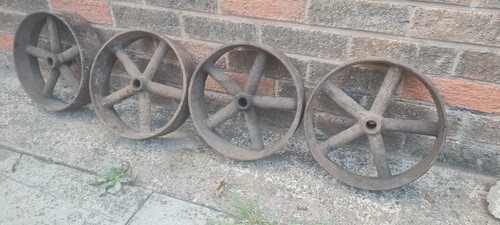 Set cast iron - of, stationary