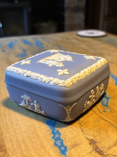 Vintage wedgwood blue - wedgwood,