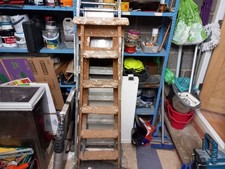 Large vintage wooden step - vintage,