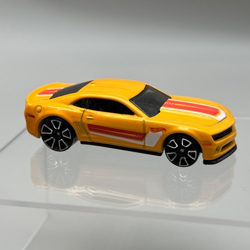 Hot wheels chevy camaro - chevy,