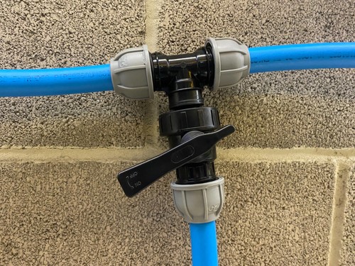 Mdpe compression tee fitting - mdpe,