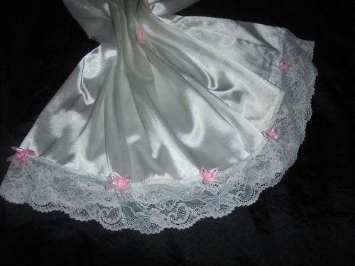 Stunning silky satin half - satin,