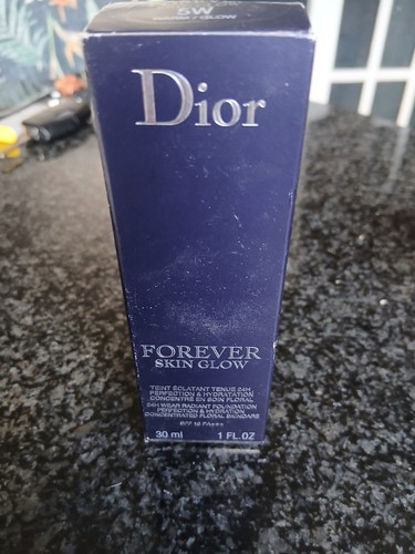 Dior skin glow - skin, foundation