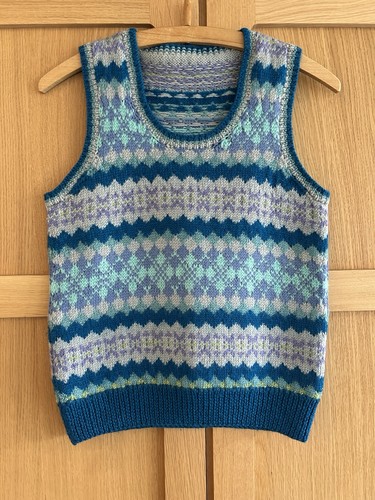 Hand knitted alice starmore - hand,