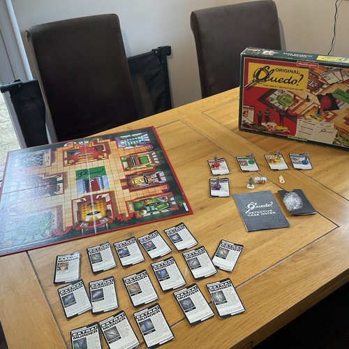 Waddingtons cluedo the - cluedo,