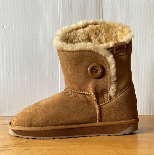 Emu melba chestnut - "melba",