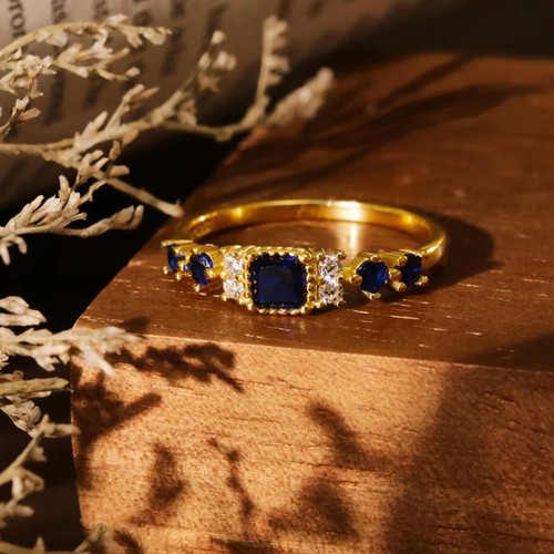 2ct princess round - &, blue