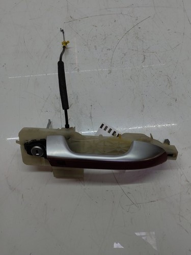 Front right door handle for