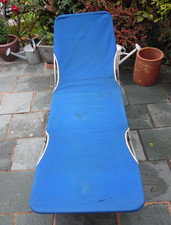 Vintage Original Retro Blue Foldable Sun Lounger Garden Beach Poolside Lounger