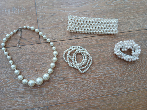 Vintage pearl costume - 90's,