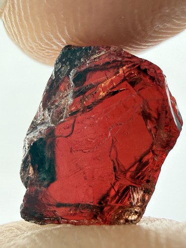 Natural red garnet - 11.3,