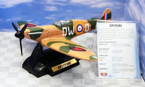 Motormax scale model - 1/48,