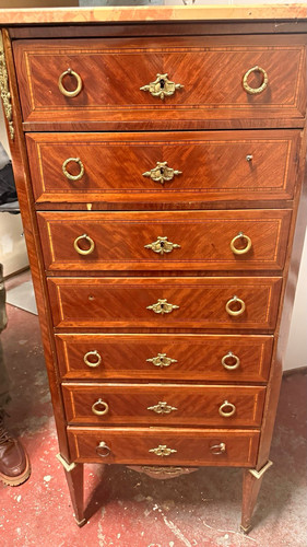 Brown wood drawer - 7-drawer, of