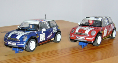 Scalextric slot car - 2x,