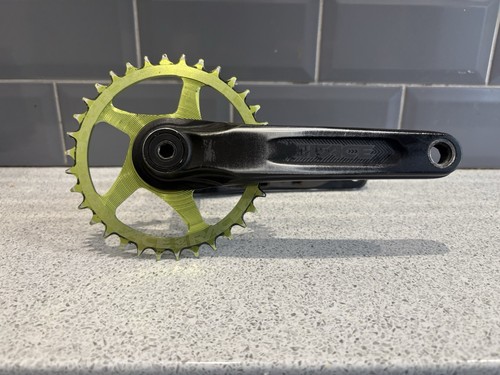 Race face aeffect cranks - face,