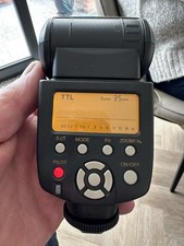 YONGNUO YN565EX Digital Speedlight TTL Flash Gun For Nikon Speedlight